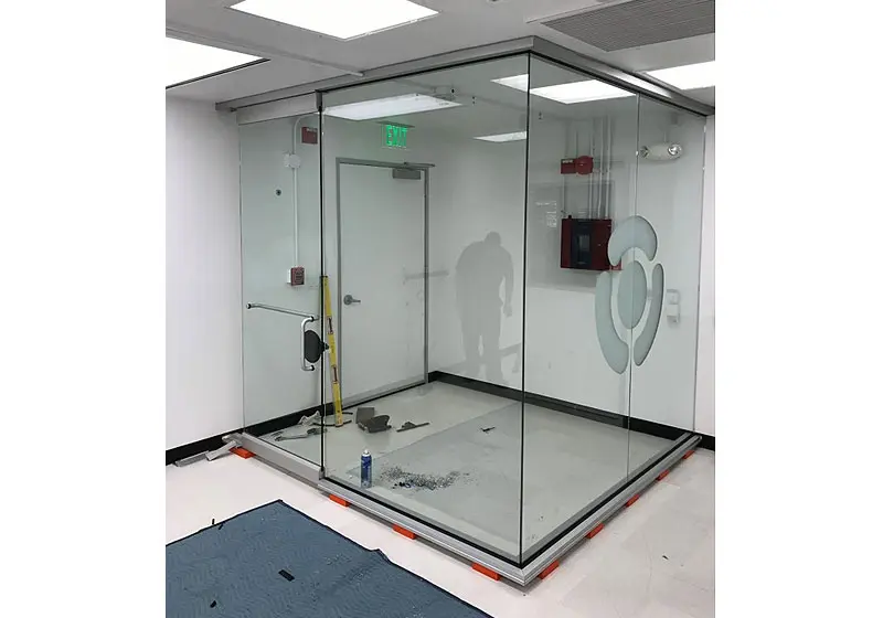 Glass clean Room in Pasadena, CA